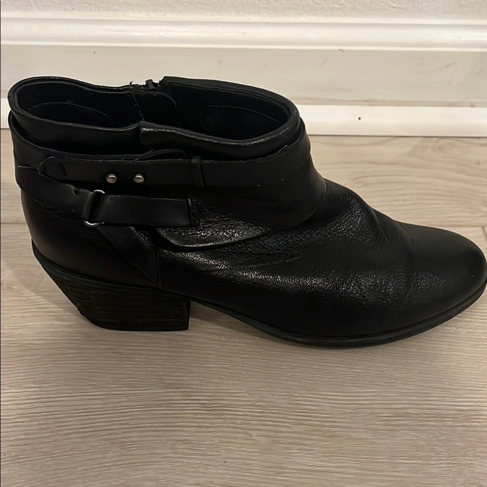 Women's Black Leather Ankle Boots